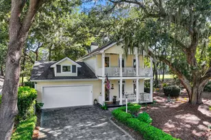 203 Locust Fence Rd, Saint Helena Island, SC 29920 - Photo 2