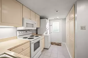 1 Marsh Harbor Dr, Lady's Island, SC 29907 - Photo 10