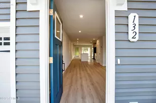 94 Pebble Cir, Ridgeland, SC 29936 - Photo 2