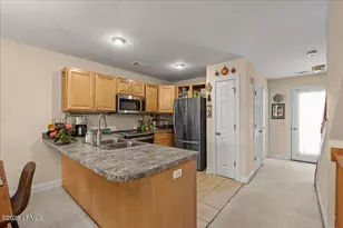 137 Ceasar Pl, Hilton Head Island, SC 29926 - Photo 6