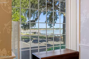 895 Ribaut Rd, Beaufort, SC 29902 - Photo 18