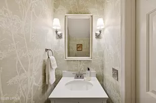 895 Ribaut Rd, Beaufort, SC 29902 - Photo 18