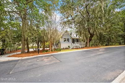 229 De La Gaye Point, Beaufort, SC 29902 - Photo 92