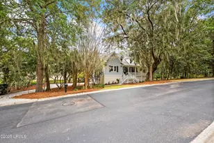 229 De La Gaye Point, Beaufort, SC 29902 - Photo 92