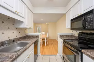 28 Forest Cove Rd, Hilton Head Island, SC 29928 - Photo 10