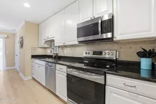 1 Gloucester Rd, Hilton Head Island, SC 29928 - Photo 30