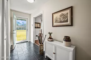 5957 Pleasant Farm Dr, Beaufort, SC 29906 - Photo 2