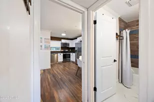 663 William Hilton Pkwy, Hilton Head Island, SC 29928 - Photo 14