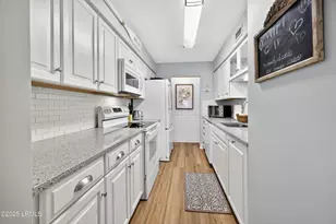 34 S Forest Beach Dr, Hilton Head Island, SC 29928 - Photo 8