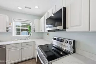 9 Spanish Moss Dr, Beaufort, SC 29907 - Photo 16