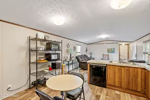 351 Brickyard Point Rd N, Beaufort, SC 29907 - Photo 32