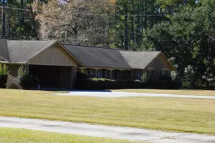 1608 Smiths Xing, Ridgeland, SC 29936 - Photo 2