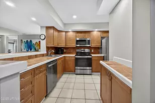 11 S Forest Beach Dr, Hilton Head Island, SC 29928 - Photo 10