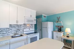 40 Folly Field Rd, Hilton Head, SC 29928 - Photo 8