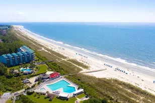 40 Folly Field Rd, Hilton Head, SC 29928 - Photo 32