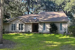 31 Chesterfield Lake Dr, Beaufort, SC 29906 - Photo 1