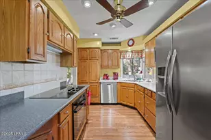 31 Chesterfield Lake Dr, Beaufort, SC 29906 - Photo 20