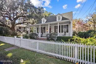 712 East St, Beaufort, SC 29902 - Photo 2