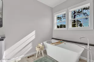 15 Vine St, Hilton Head Island, SC 29926 - Photo 38