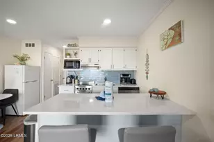 40 Folly Field Rd, Hilton Head, SC 29928 - Photo 2