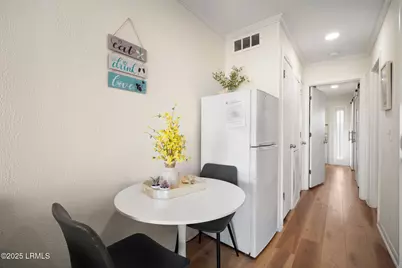 40 Folly Field Road #205b, Hilton Head Island, SC 29928 - Photo 8