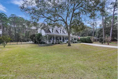 56 Wade Hampton Drive, Beaufort, SC 29907 - Photo 2