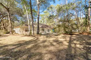 10 Moultrie Ct, Beaufort, SC 29907 - Photo 8