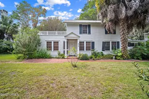 402 Wilmington St, Beaufort, SC 29902 - Photo 2