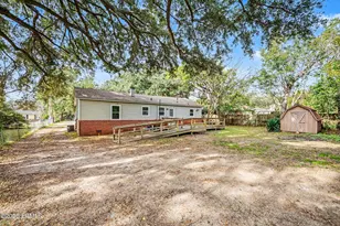 1505 Palmetto Dr, Beaufort, SC 29902 - Photo 28