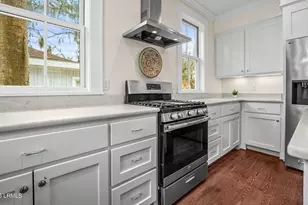 1304 Washington St, Beaufort, SC 29902 - Photo 6