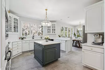 210 Old Plantation Drive W, Beaufort, SC 29907 - Photo 16