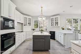 210 Old Plantation Dr W, Beaufort, SC 29907 - Photo 18