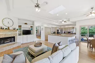 10 Off Shore, Hilton Head, SC 29928 - Photo 6