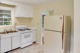 2912 Third St, Beaufort, SC 29902 - Photo 6