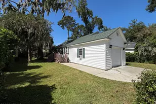 5 Wateree Ct, Beaufort, SC 29902 - Photo 2