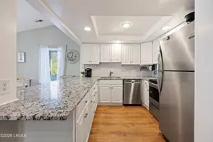 4 Braddock Bluff Dr, Hilton Head, SC 29928 - Photo 16