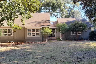 197 Pleasant Point Dr, Beaufort, SC 29907 - Photo 2