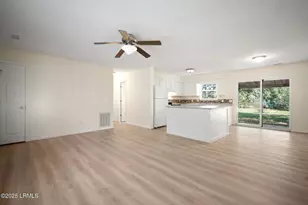 22 Robin Way, Beaufort, SC 29907 - Photo 8