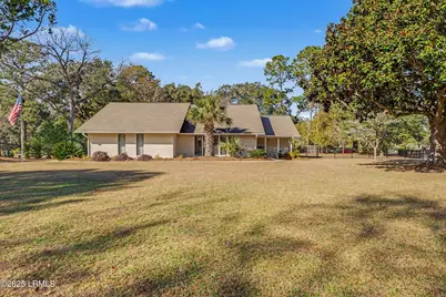 2238 Plantation Drive, Beaufort, SC 29902 - Photo 2