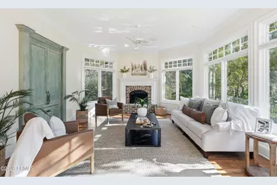 8 Queens Way, Hilton Head, SC 29928 - Photo 18