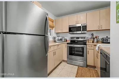 731 N Hampton Court #731, Ladys Island, SC 29920 - Photo 16