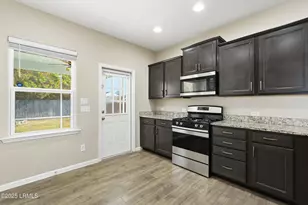 2 Coosawhatchie Wy, Beaufort, SC 29906 - Photo 6