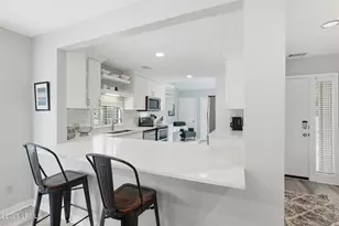 108 N Sea Pines Dr, Hilton Head Island, SC 29928 - Photo 6