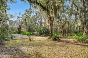 183 Brickyard Point Rd S, Beaufort, SC 29907 - Photo 42