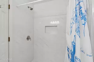 125 Shipyard Dr, Hilton Head Island, SC 29928 - Photo 20