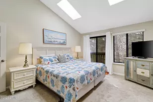 125 Shipyard Dr, Hilton Head Island, SC 29928 - Photo 12