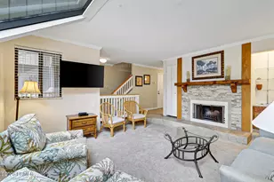 125 Shipyard Dr, Hilton Head Island, SC 29928 - Photo 2