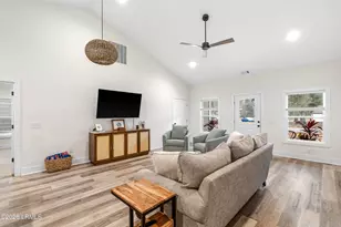 18 Avalon Dr, Beaufort, SC 29907 - Photo 2