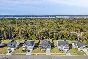 154 Thistle Ln, Beaufort, SC 29907 - Photo 6