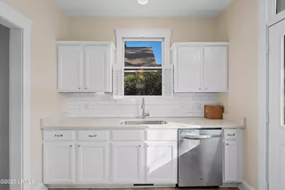 2668 Broad Street, Beaufort, SC 29902 - Photo 10